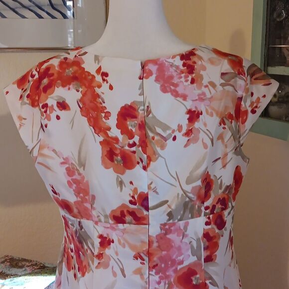 Liz Claiborne Peach and Cream Floral Dress - Picture 6 of 10